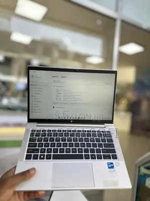 New Laptop HP EliteBook 830 8GB Intel Core i5 SSD 512GB