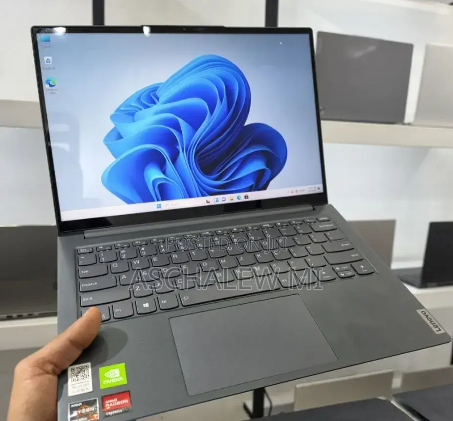 New Laptop Lenovo Yoga 2 16GB AMD Ryzen 7 SSD 512GB