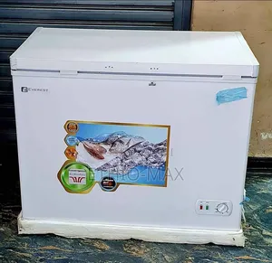 Everest Chest Freezer 330 – Deep Freezing | Strong Cooling