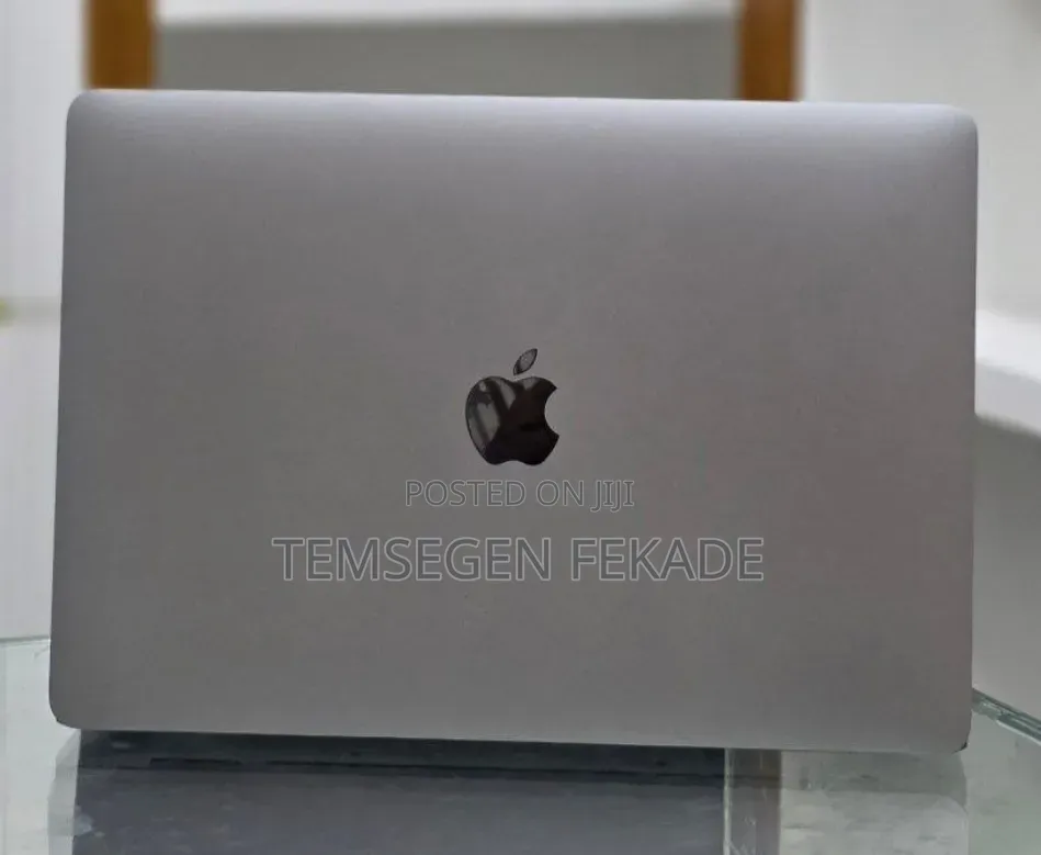 New Laptop Apple MacBook Air 2020 M1 8GB Apple M1 SSD 256GB