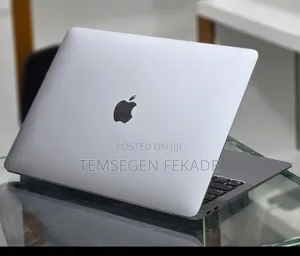 New Laptop Apple MacBook Air 2020 M1 8GB Apple M1 SSD 256GB