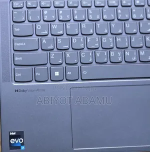 New Laptop Lenovo Yoga 7i 16GB Intel Core i7 SSD 512GB