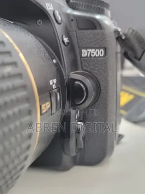 Nikon D7500