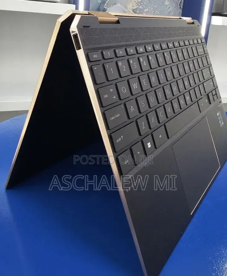 New Laptop HP Spectre X360 16GB Intel Core i7 SSD 512GB