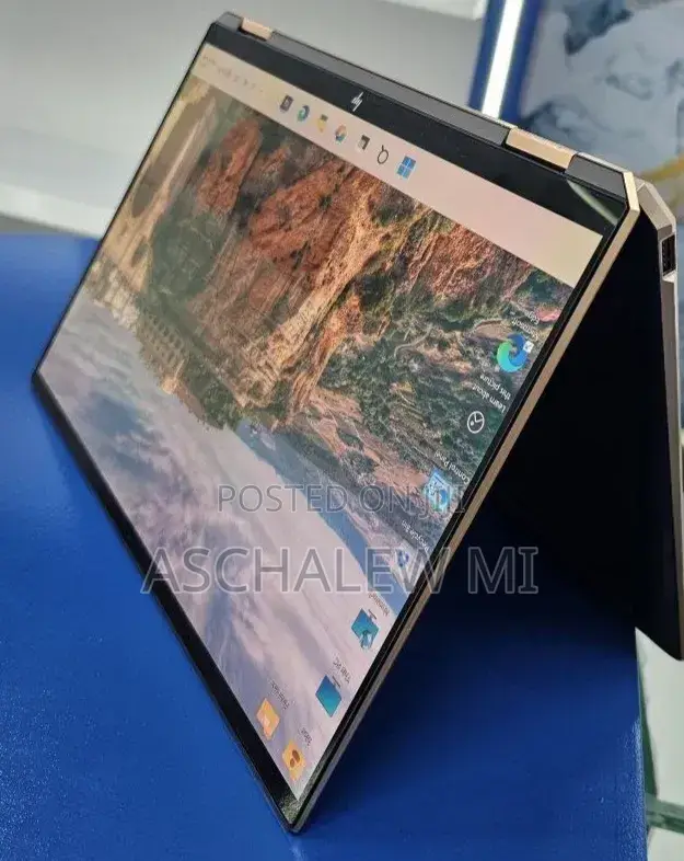 New Laptop HP Spectre X360 16GB Intel Core i7 SSD 512GB