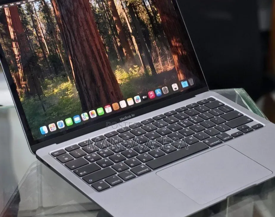 New Laptop Apple MacBook Air 8GB Apple M1 SSD 256GB