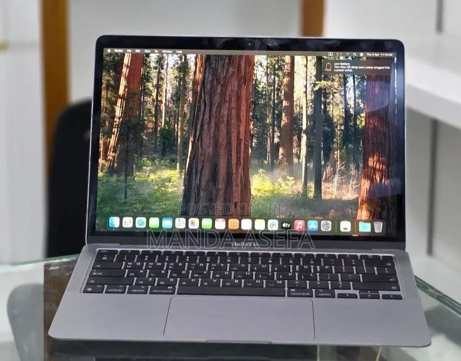 New Laptop Apple MacBook Air 8GB Apple M1 SSD 256GB