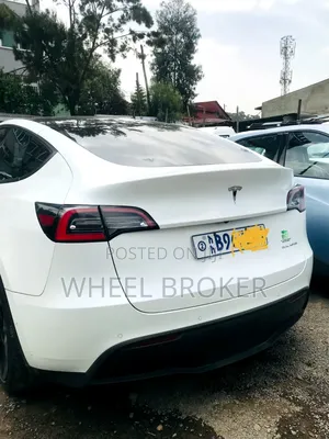 Tesla Model 3 2022 White