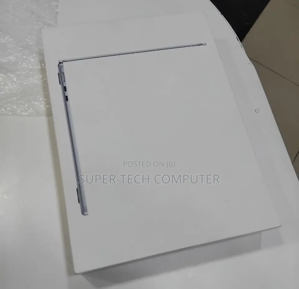 New Laptop Apple MacBook Air 2026 M5 13-inch 16GB Apple M5 SSD 512GB