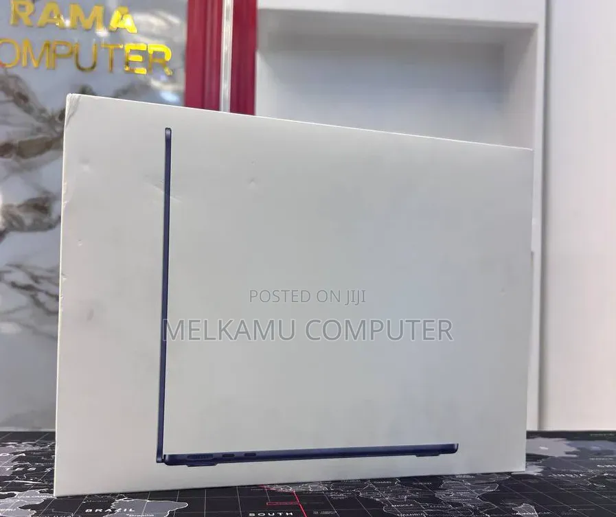 New Laptop Apple MacBook Air 2026 M5 13-inch 16GB Apple M5 SSD 512GB