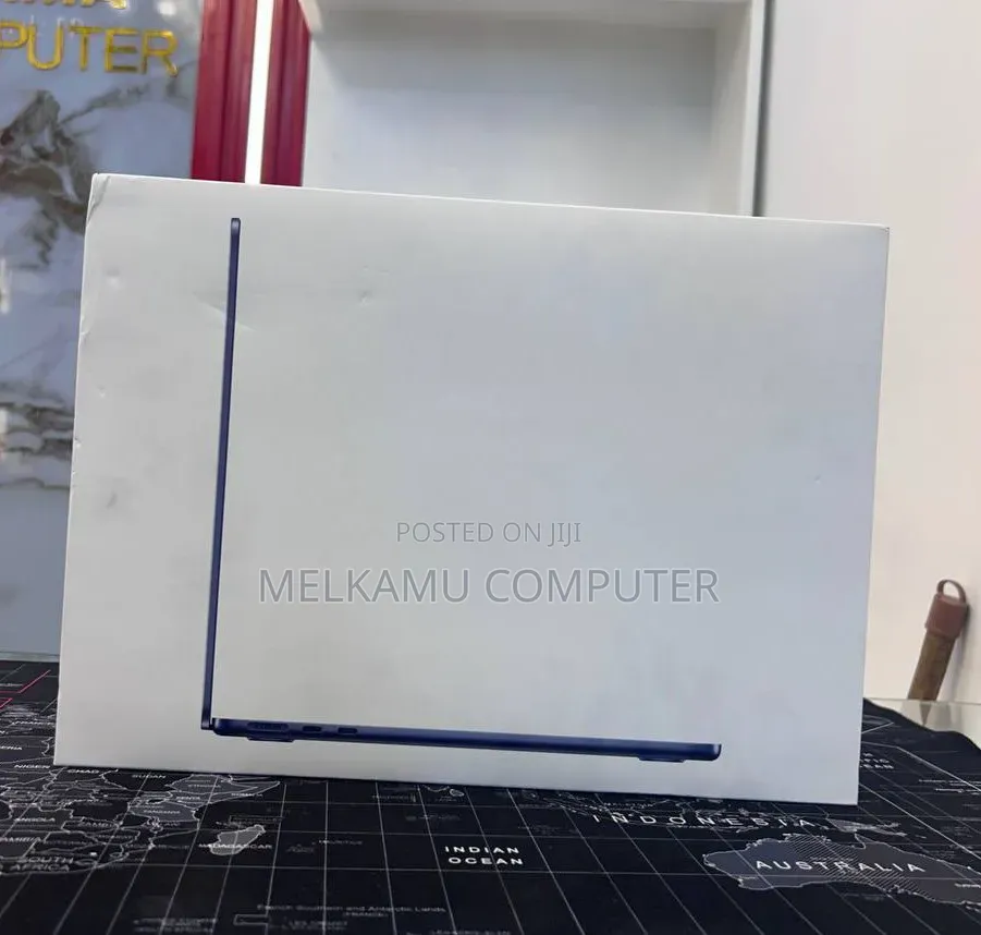 New Laptop Apple MacBook Air 2026 M5 13-inch 16GB Apple M5 SSD 512GB