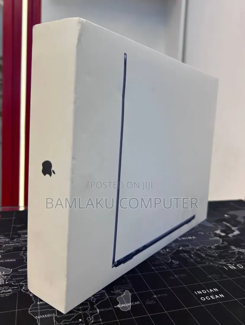 New Laptop Apple MacBook Air 2026 M5 13-inch 16GB Apple M5 SSD 512GB