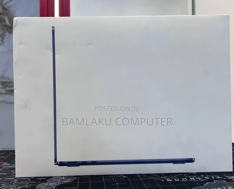New Laptop Apple MacBook Air 2026 M5 13-inch 16GB Apple M5 SSD 512GB