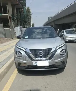 Nissan Juke 2022 Silver