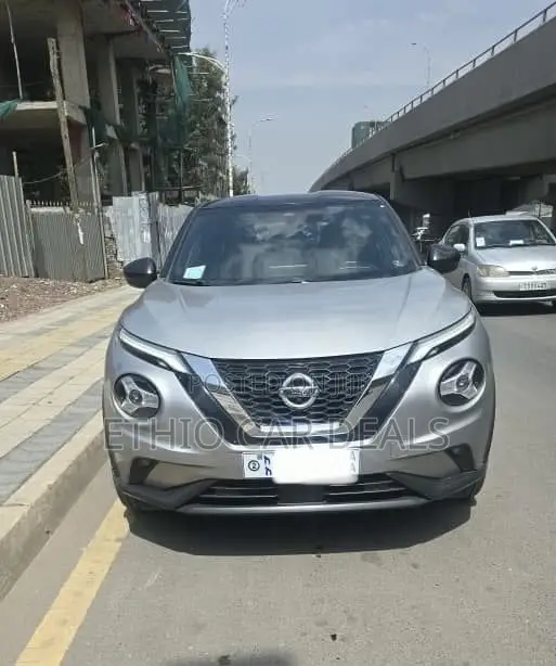 Nissan Juke 2022 Silver