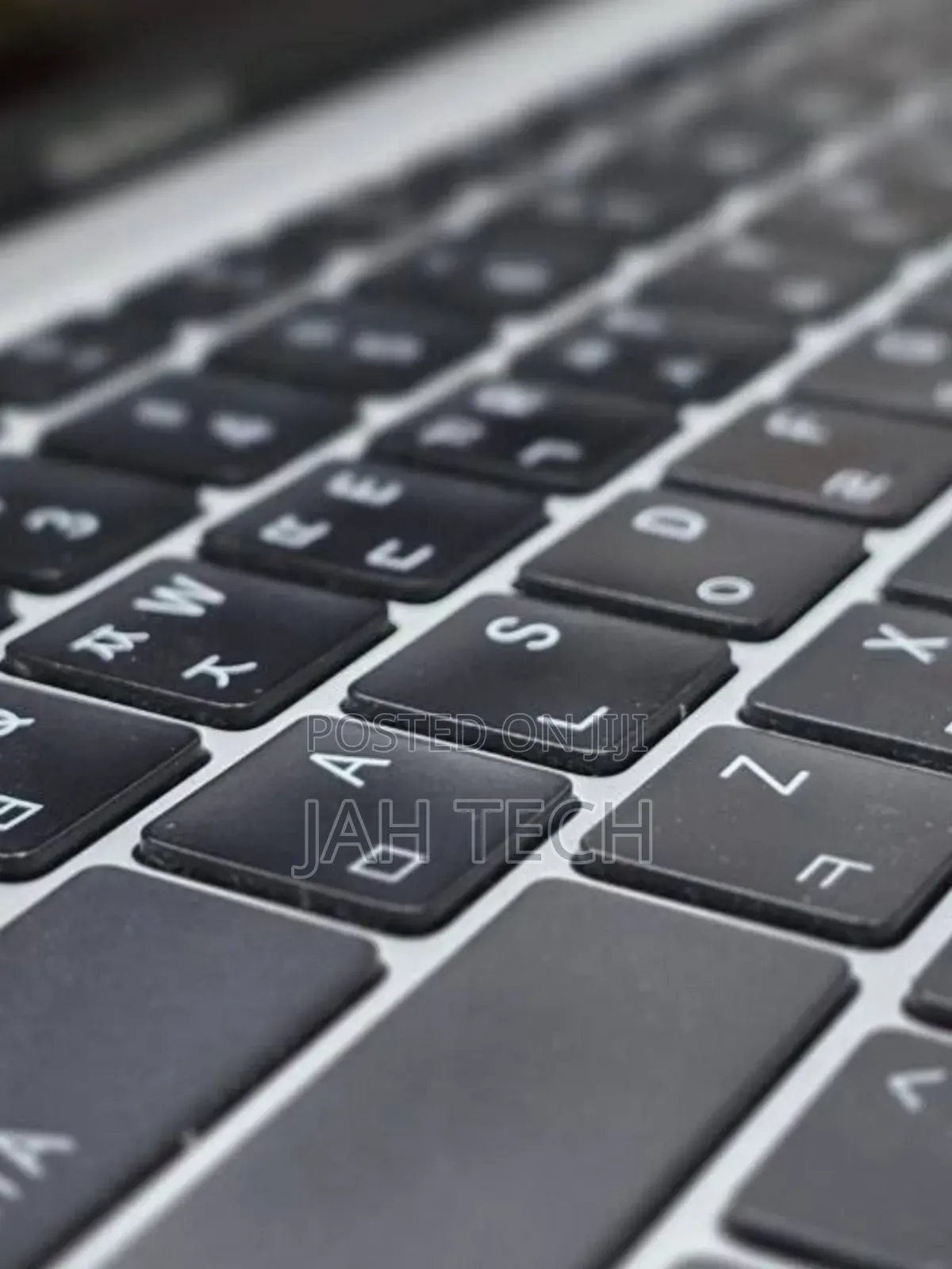 New Laptop Apple MacBook Air 2020 M1 8GB Apple M1 SSD 512GB