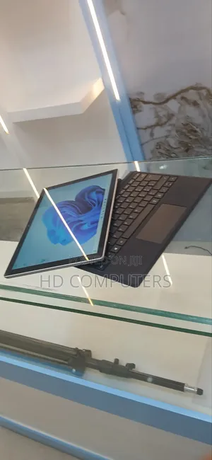 New Laptop Microsoft Surface Pro 7 8GB Intel Core i5 SSD 256GB