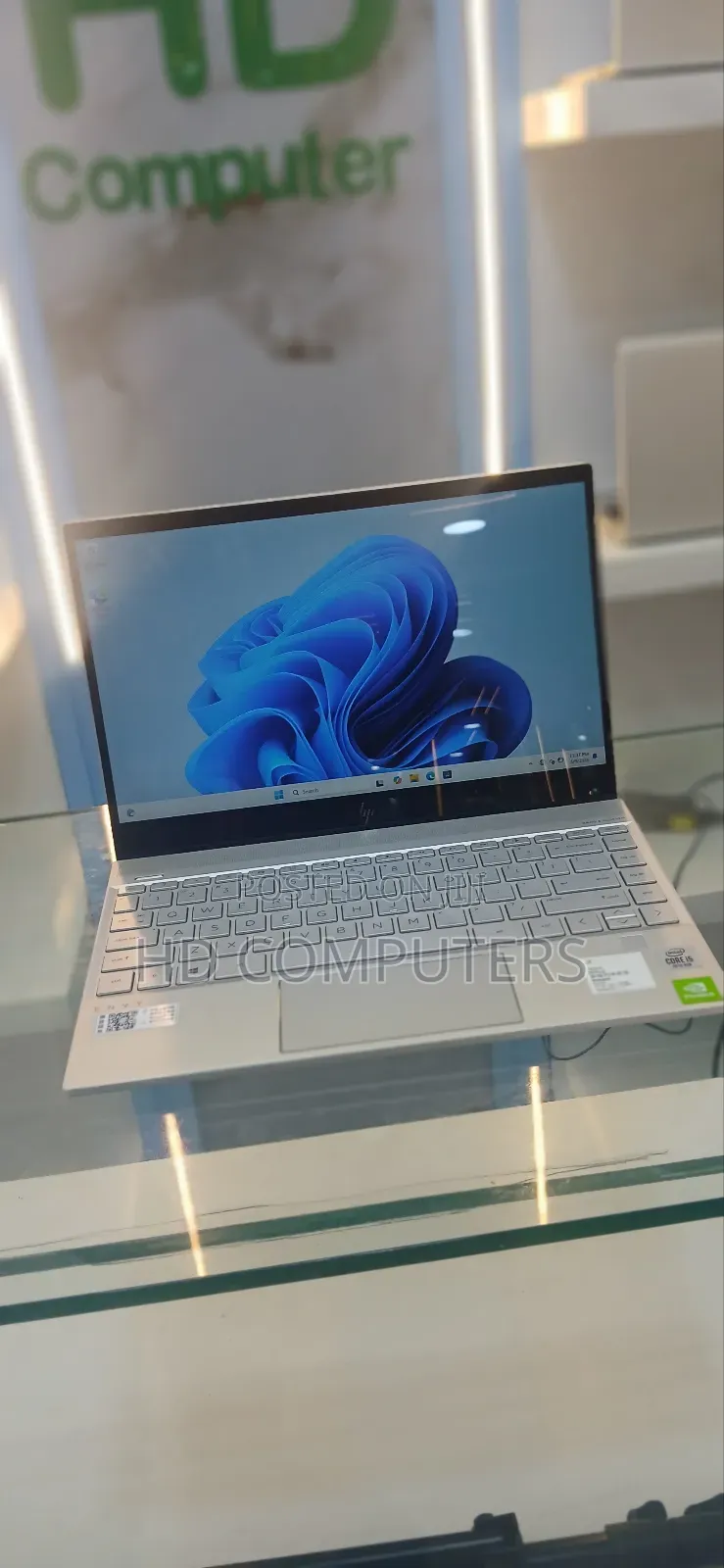 New Laptop HP Envy 14 8GB Intel Core i5 SSD 512GB