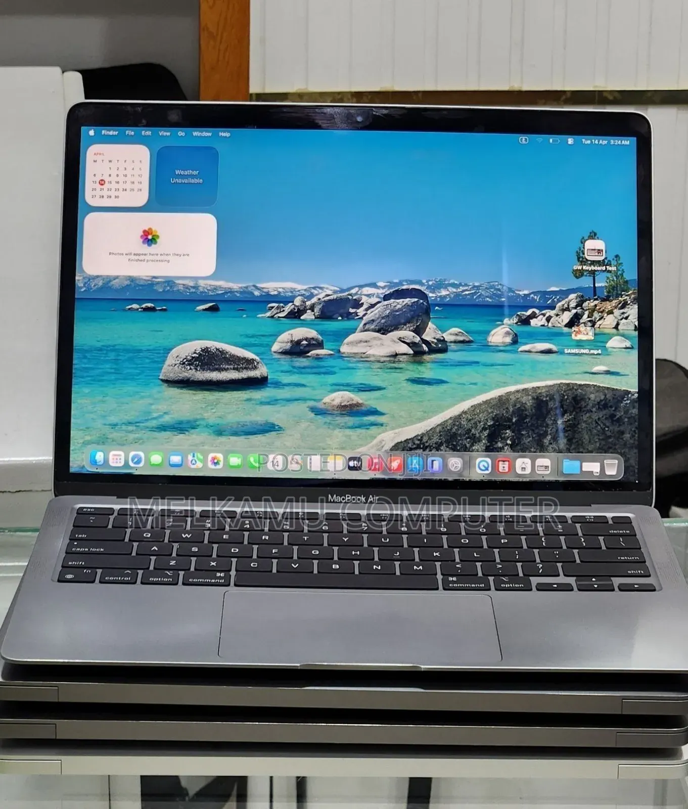 New Laptop Apple MacBook Air 2020 M1 8GB Apple M1 SSD 256GB