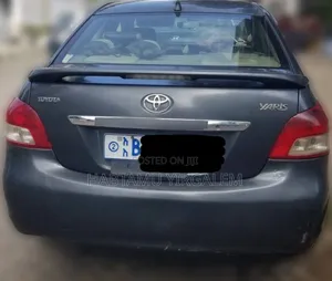 Toyota Yaris 2008 Gray