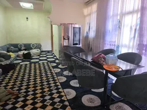 5bdrm Villa in Akaky Kaliti for sale