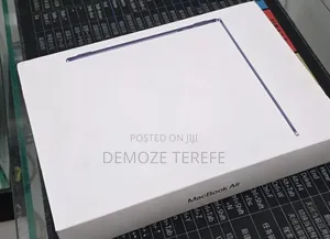 New Laptop Apple MacBook Air 2016 16GB Apple M5 SSD 512GB