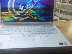 New Laptop Dell Inspiron 15 3555 16GB Intel Core i7 SSD 512GB