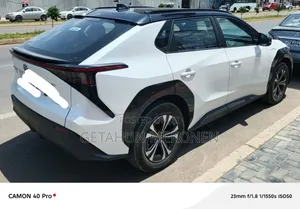 Toyota bZ4X 2024 White