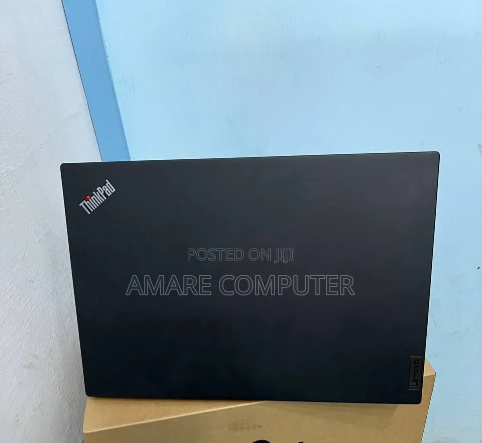 New Laptop Lenovo ThinkPad T14 16GB Intel Core i7 SSD 512GB