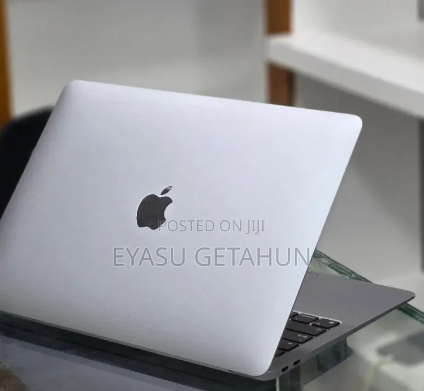 New Laptop Apple MacBook Air 2020 M1 8GB Apple M1 SSD 256GB