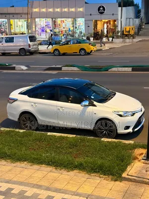 Toyota Yaris 2014 White