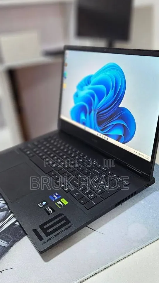 New Laptop HP Omen 16 16GB Intel Core i9 SSD 1T