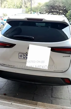 Toyota Highlander Hybrid 2024 White