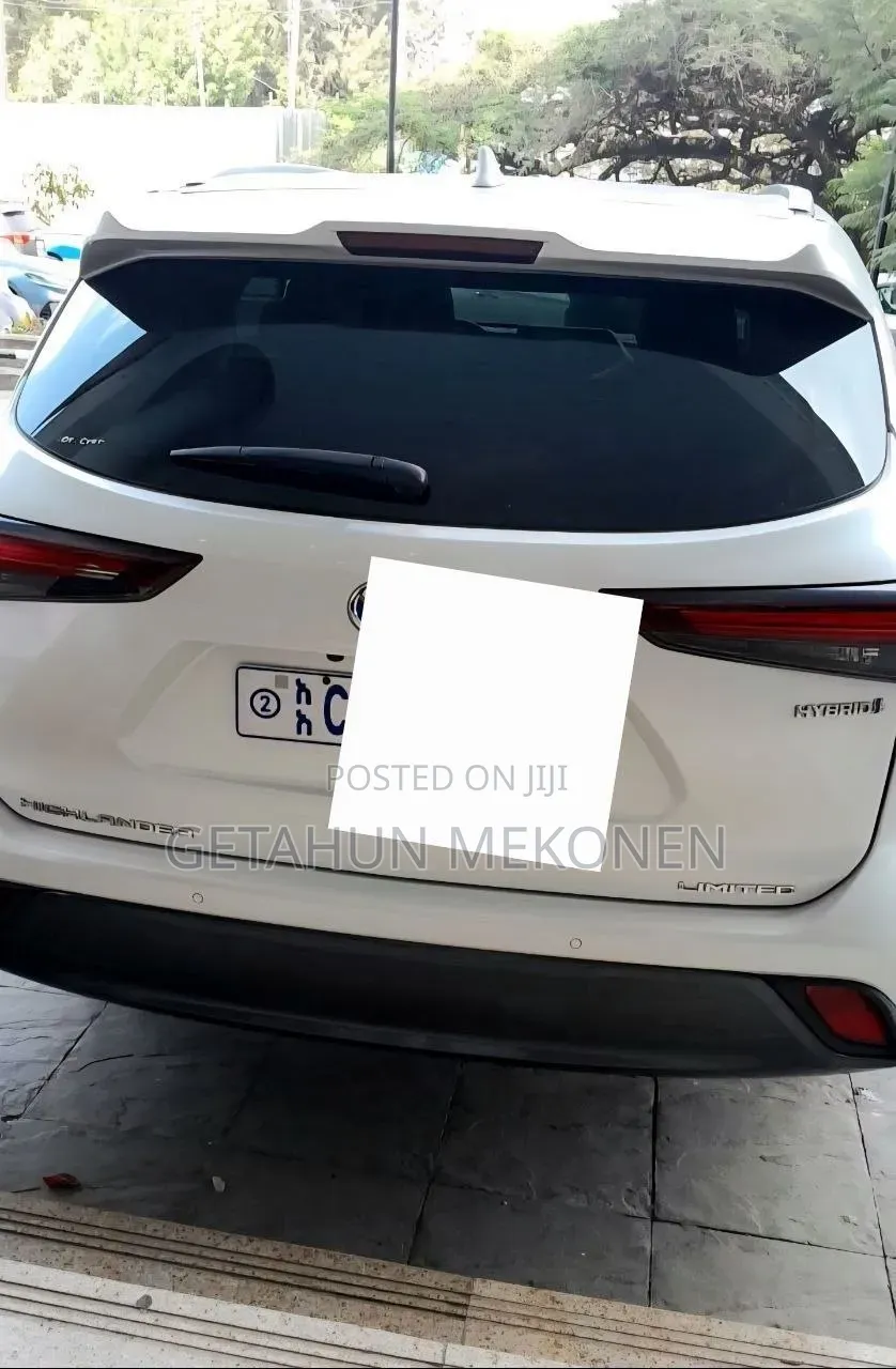 Toyota Highlander Hybrid 2024 White