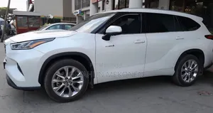 Toyota Highlander Hybrid 2024 White