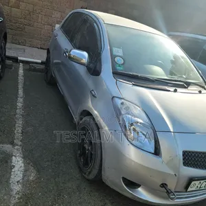 Toyota Yaris 1.0 VVT-i 2007 Silver