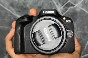 Canon Eos R100