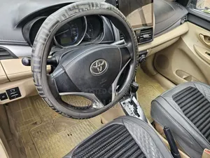 Toyota Yaris 2014 Gray