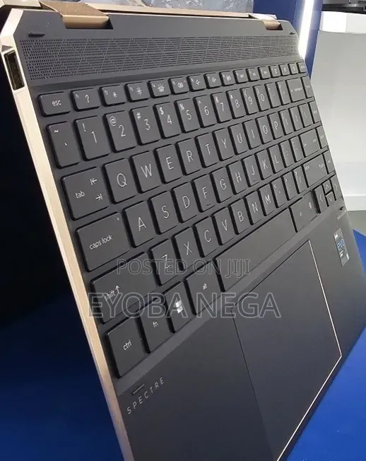 New Laptop HP Spectre 16GB Intel Core i7 SSD 512GB