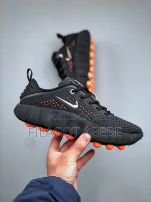 Nike Mind 002