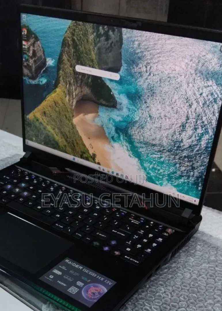 New Laptop MSI Raider GE68HX 13VI-202US 32GB Intel Core i9 SSD 1T