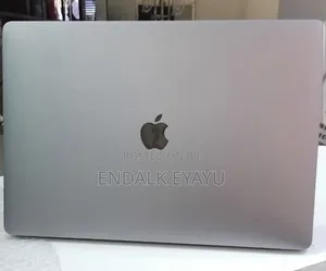 New Laptop Apple MacBook Pro 2017 16GB Intel Core i7 SSD 512GB