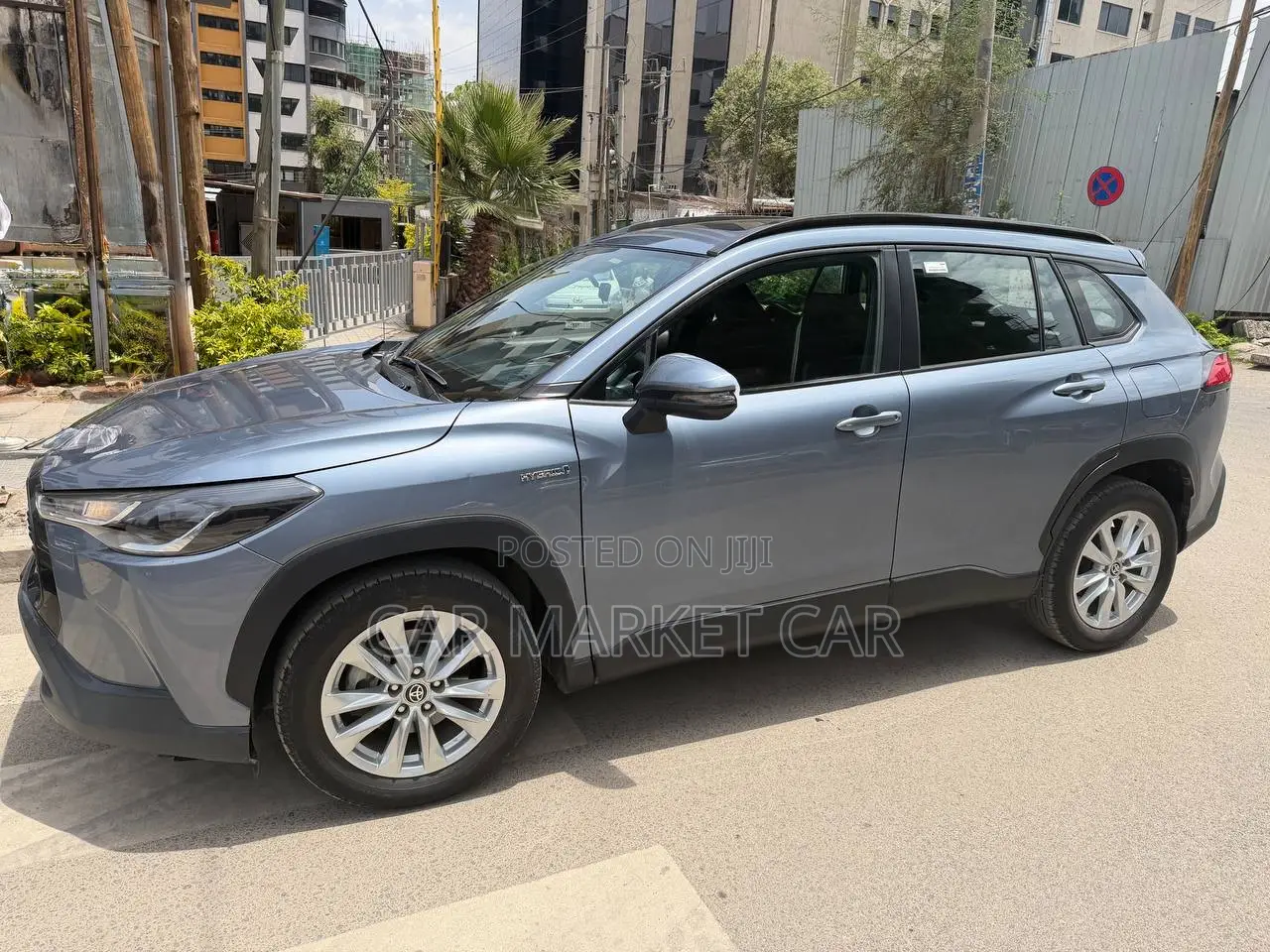 Toyota Corolla Cross Hybrid XSE AWD 2023 Gray
