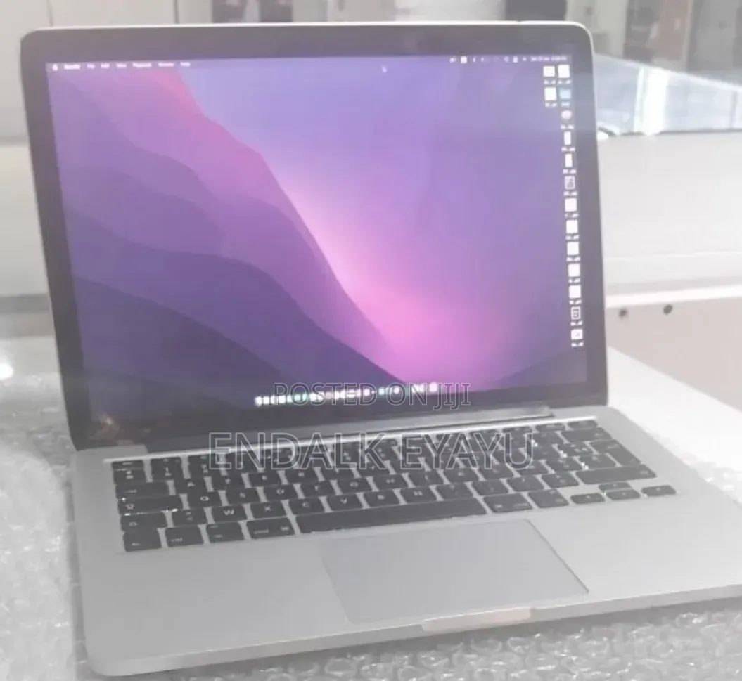 New Laptop Apple MacBook Pro 2015 8GB Intel Core i5 SSD 128GB
