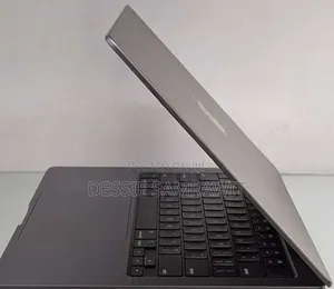 New Laptop Apple MacBook Pro 2021 M1 16GB AMD A8 SSD 512GB