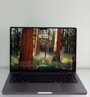 New Laptop Apple MacBook Pro 2021 M1 16GB AMD A8 SSD 512GB