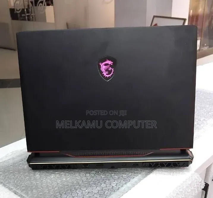 New Laptop MSI Raider GE68HX 13VI-202US 32GB Intel Core i9 SSD 1T