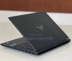 New Laptop MSI Raider GE68HX 13VI-202US 32GB Intel Core i9 SSD 1T