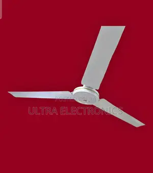 የጣራ ፋን White, 3-Blade Industrial Ceiling Fan Typically for Cooling.