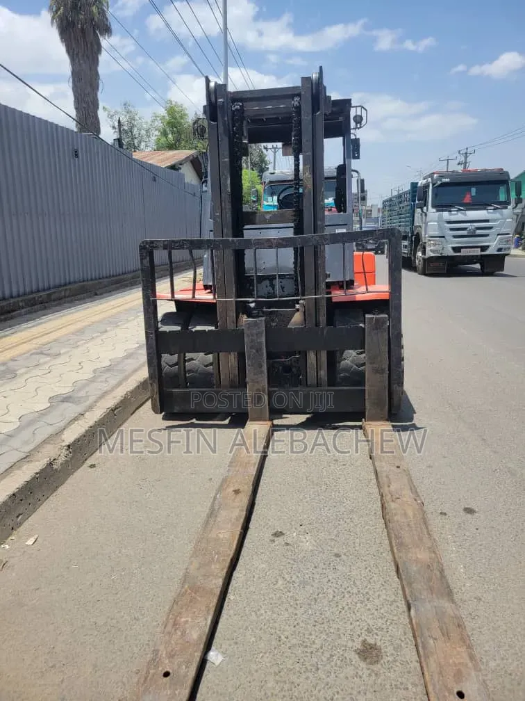 Betru Hunetalay Yale Forklift